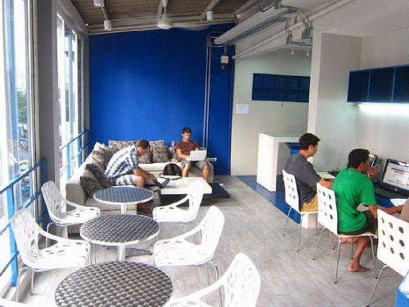 Jellybean Ezy Hostel Sathorn Бангкок Екстер'єр фото