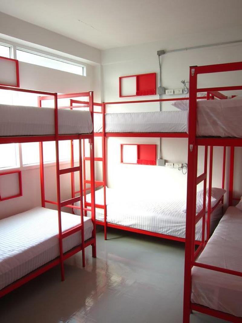 Jellybean Ezy Hostel Sathorn Бангкок Екстер'єр фото
